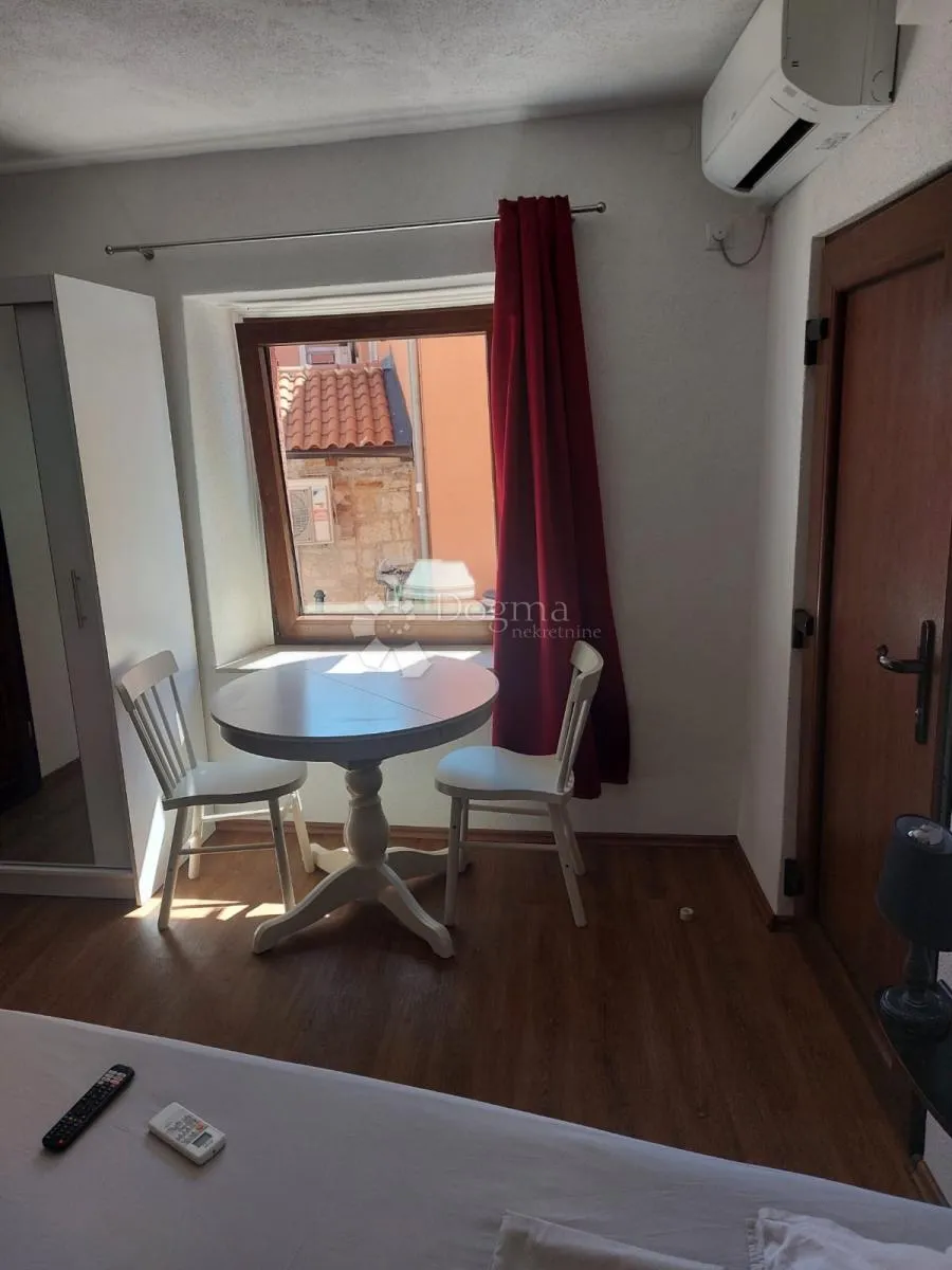 studio apartman- centar rovinja- drugi red do mora - 50 m od mora - slika 18
