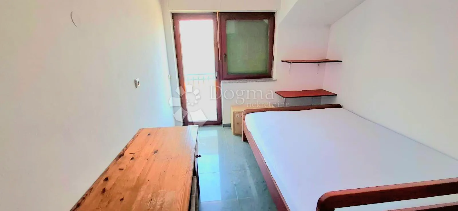 apartmanska kuća, 70m od mora, trogir - slika 23