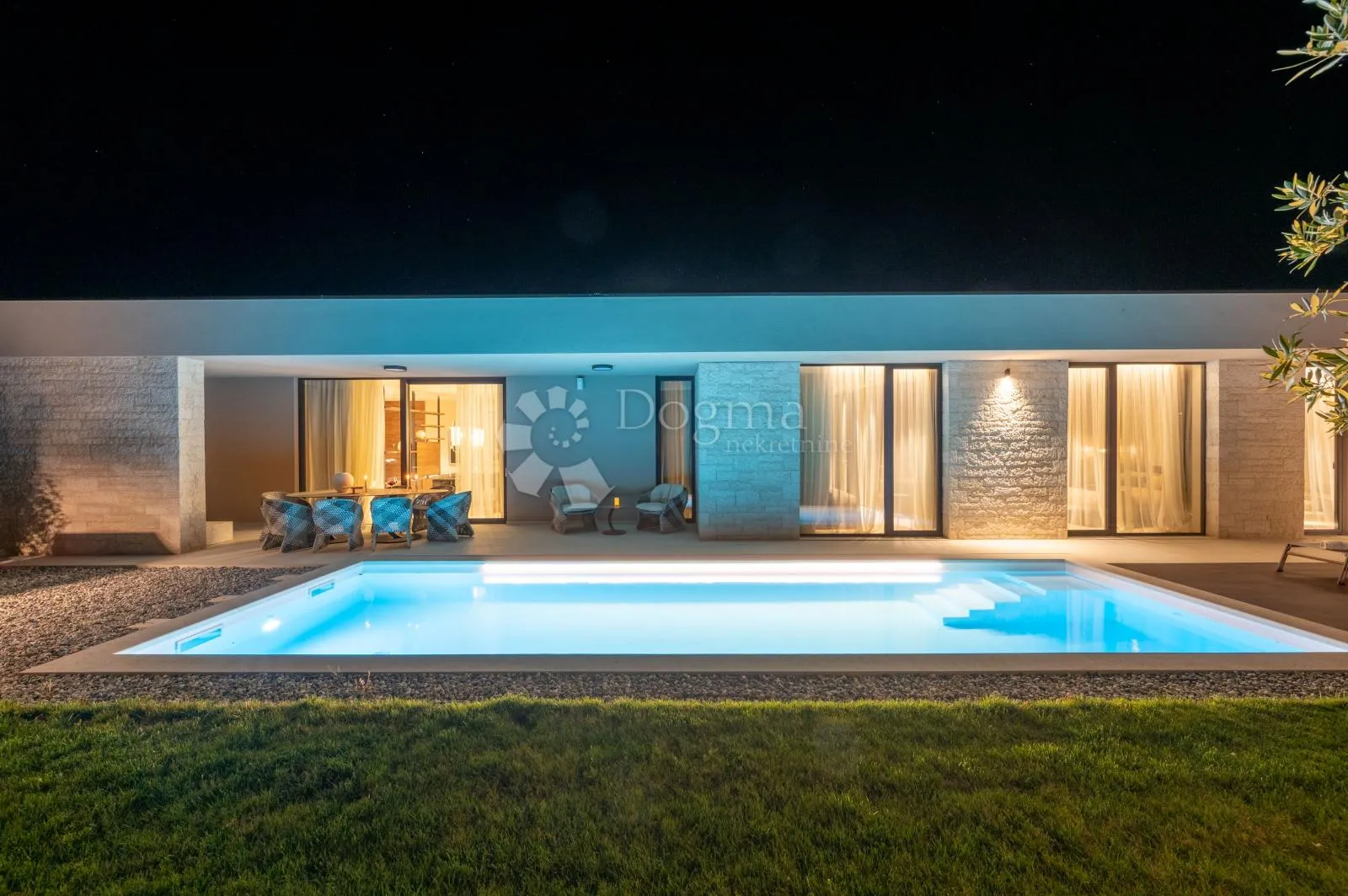 ekskluzivna smart home vila, kompletno opremljena, s otvorenim pogledom - slika 38