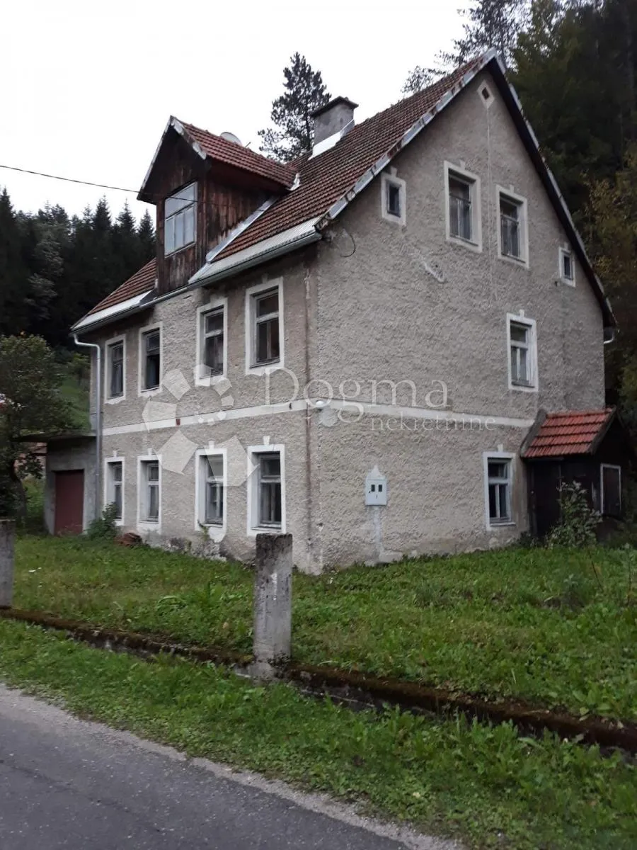kuća 320m2 sa velikim potencijalom (moravice) - slika 2
