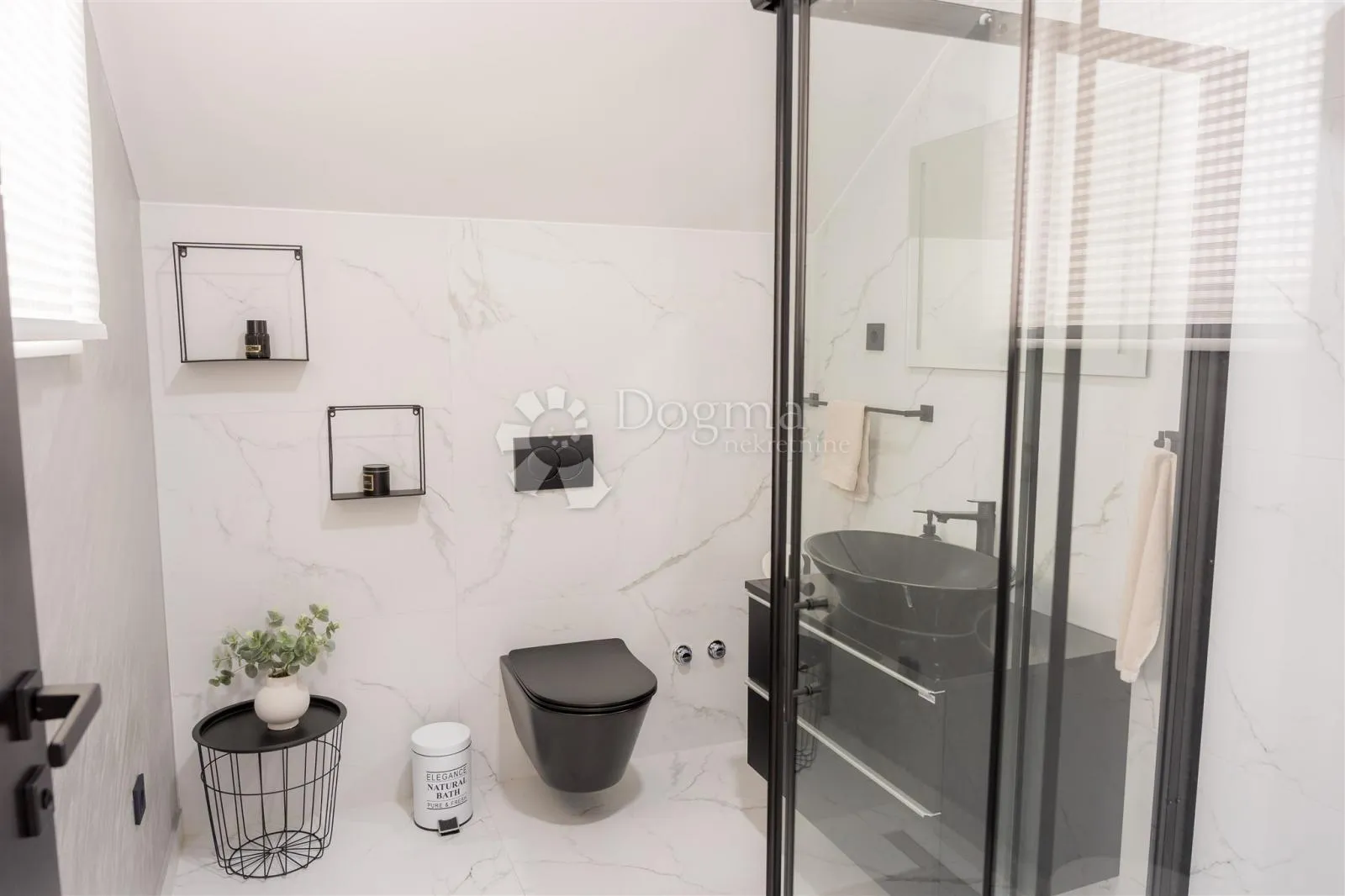 elegantna vila u srcu hrvatskog zagorja za odmor i uživanje - slika 32