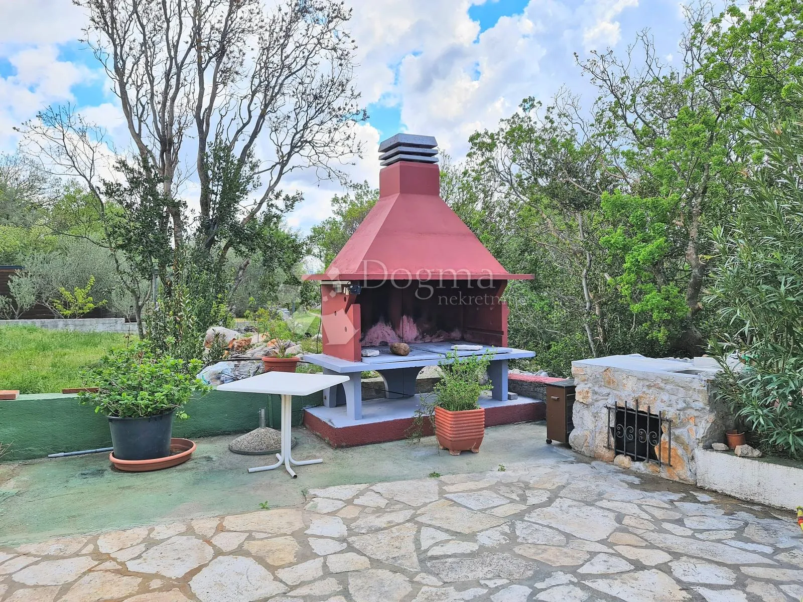 kuća s 8 apartmana spremna za turistički najam - slika 29