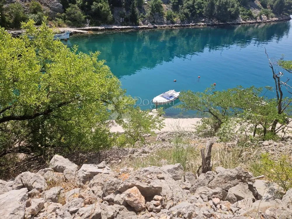 predivna mala kuća u uvali - slika 12