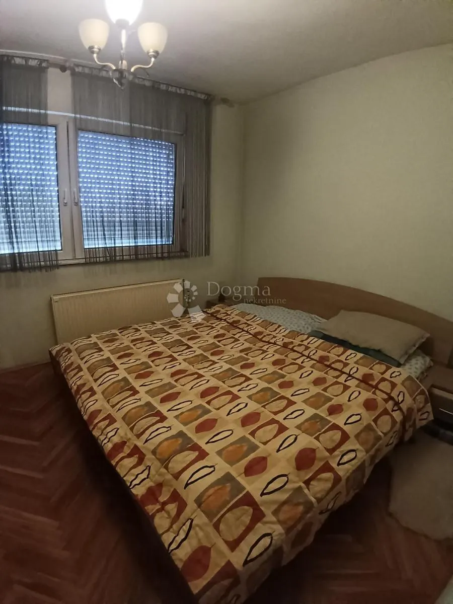 kuća sa 2 stana i bazenom u tenji! - slika 19