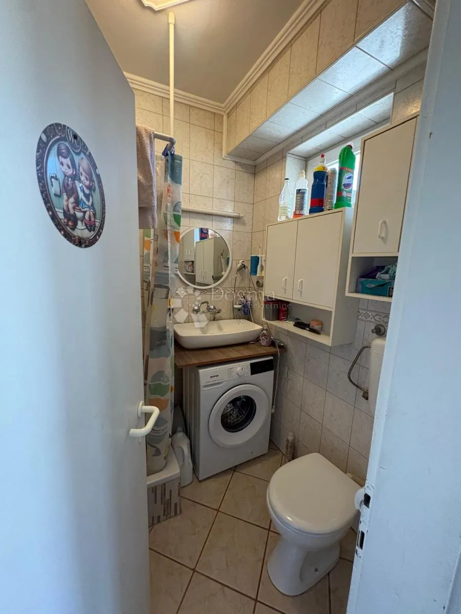 kuća 648 m² s podrumom i potencijalom za 2 stana - slika 26