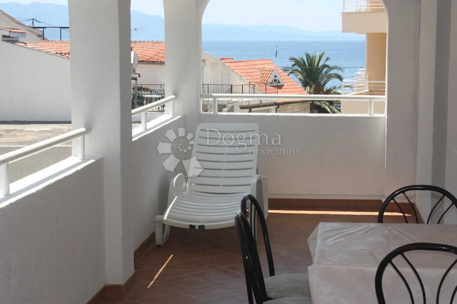 drvenik, makarska rivijera- apartmanska kuća 50 m od mora - slika 16