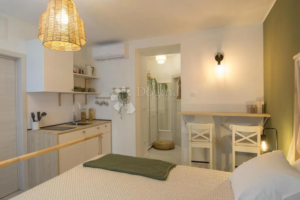 6 apartmana s bazenom u centru pule - slika 42