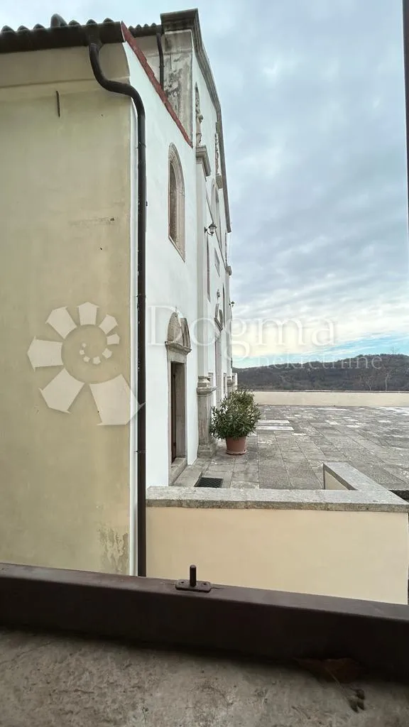 kuća u centru pićna - novi krov, fasada i instalacije - slika 8