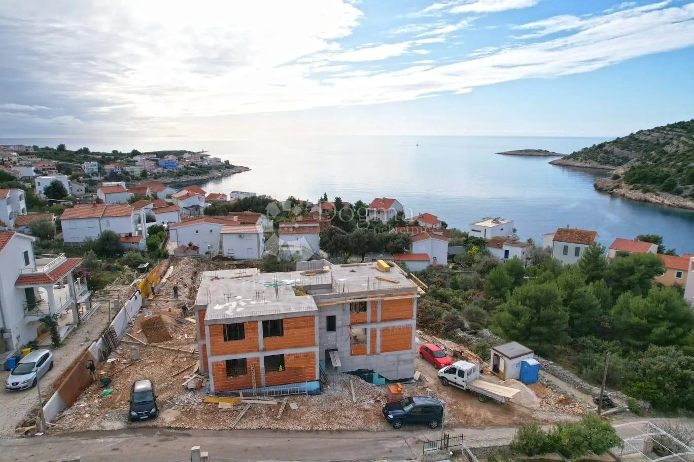 stivašnica - stan a prizemlje s vrtom i bazenom - slika 3