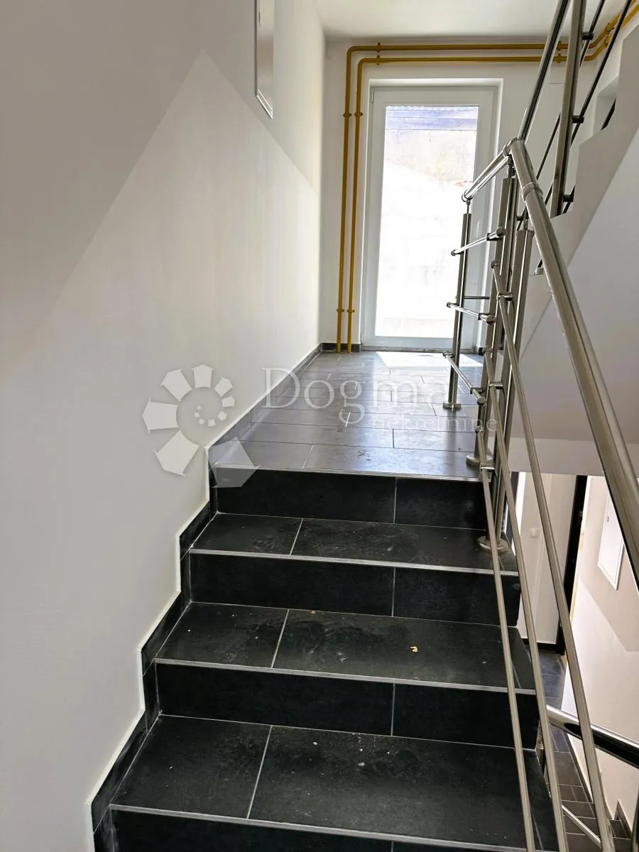 stan novogradnja- 77 m2 u užem centru vžd. toplica - slika 9