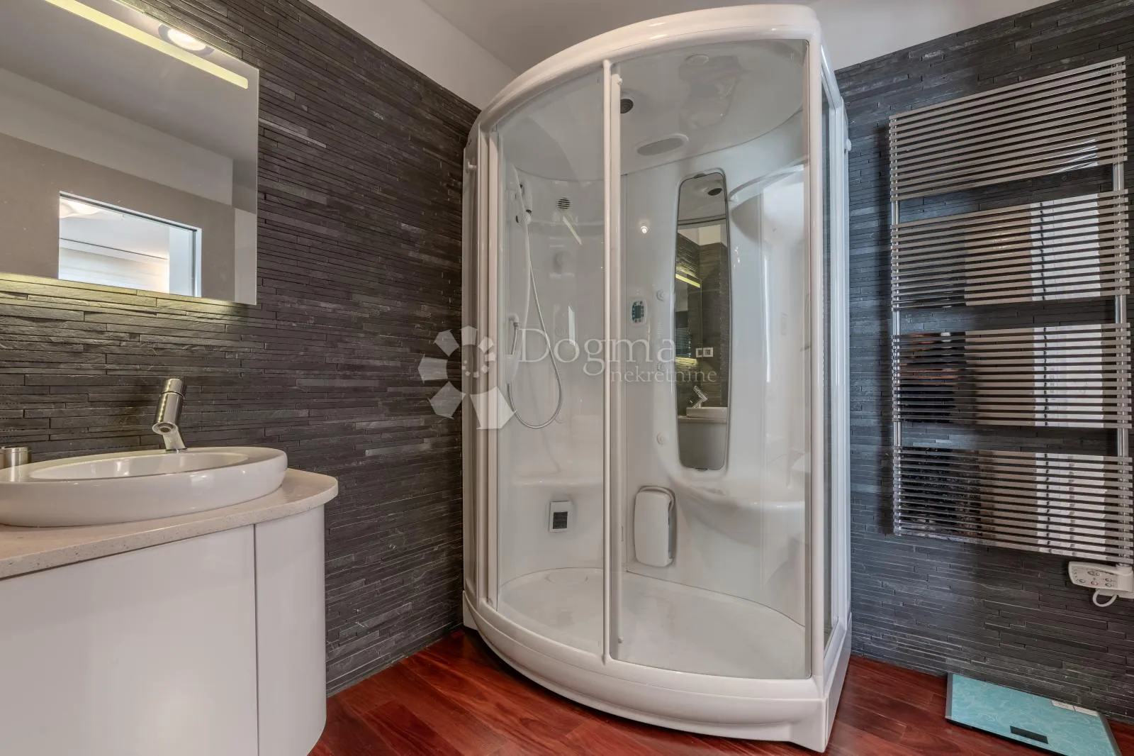 drugi nemaju !! mi imamo – stan 153,90 m² s tersom 25 m², centar rijeke - slika 18