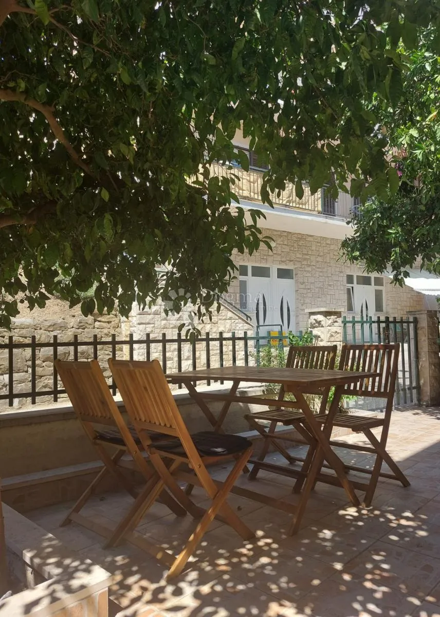 predivna apartmanska kuća podgora - slika 33