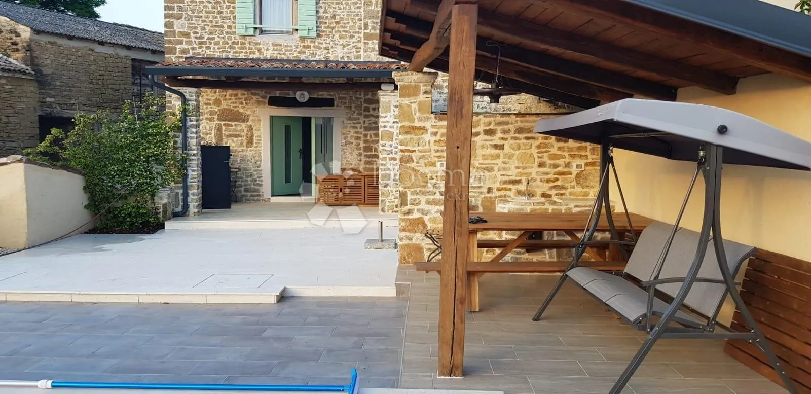 motovun - prelijepa kamena kuća - slika 25