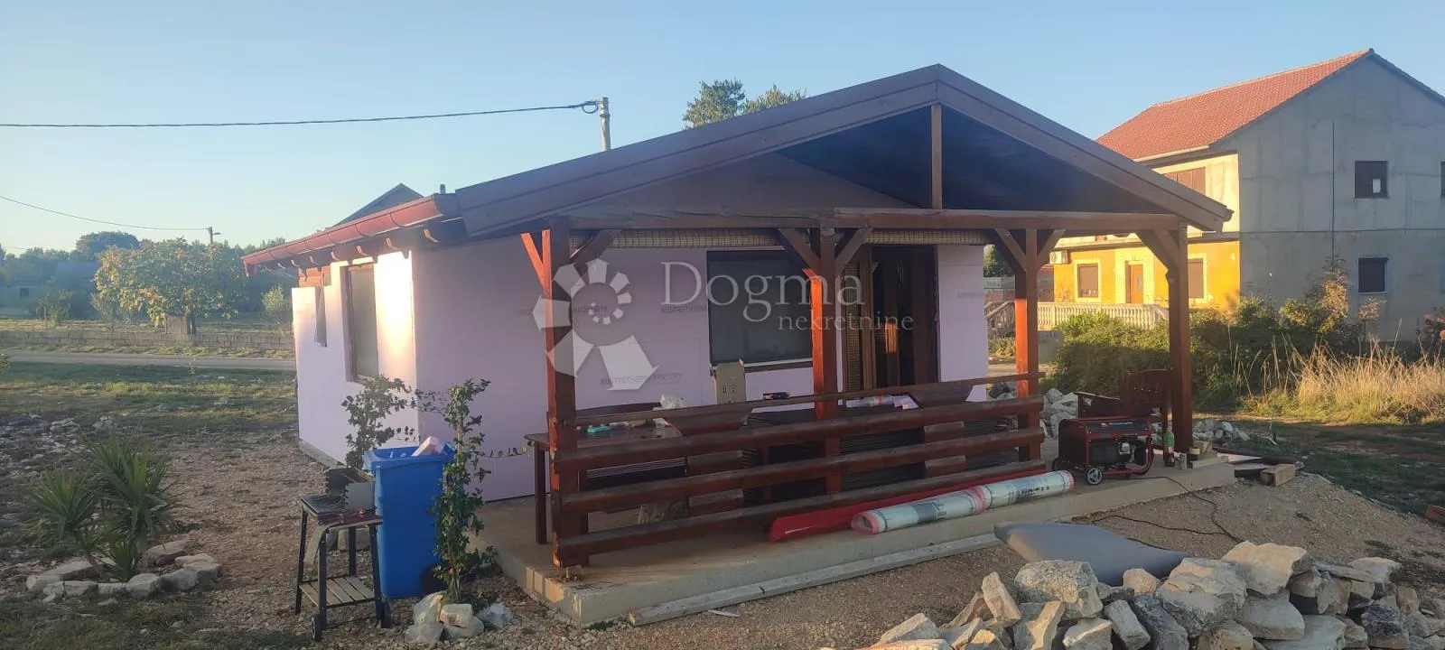 građevinsko zemljište s kućom od 48 m2, pridraga - slika 4