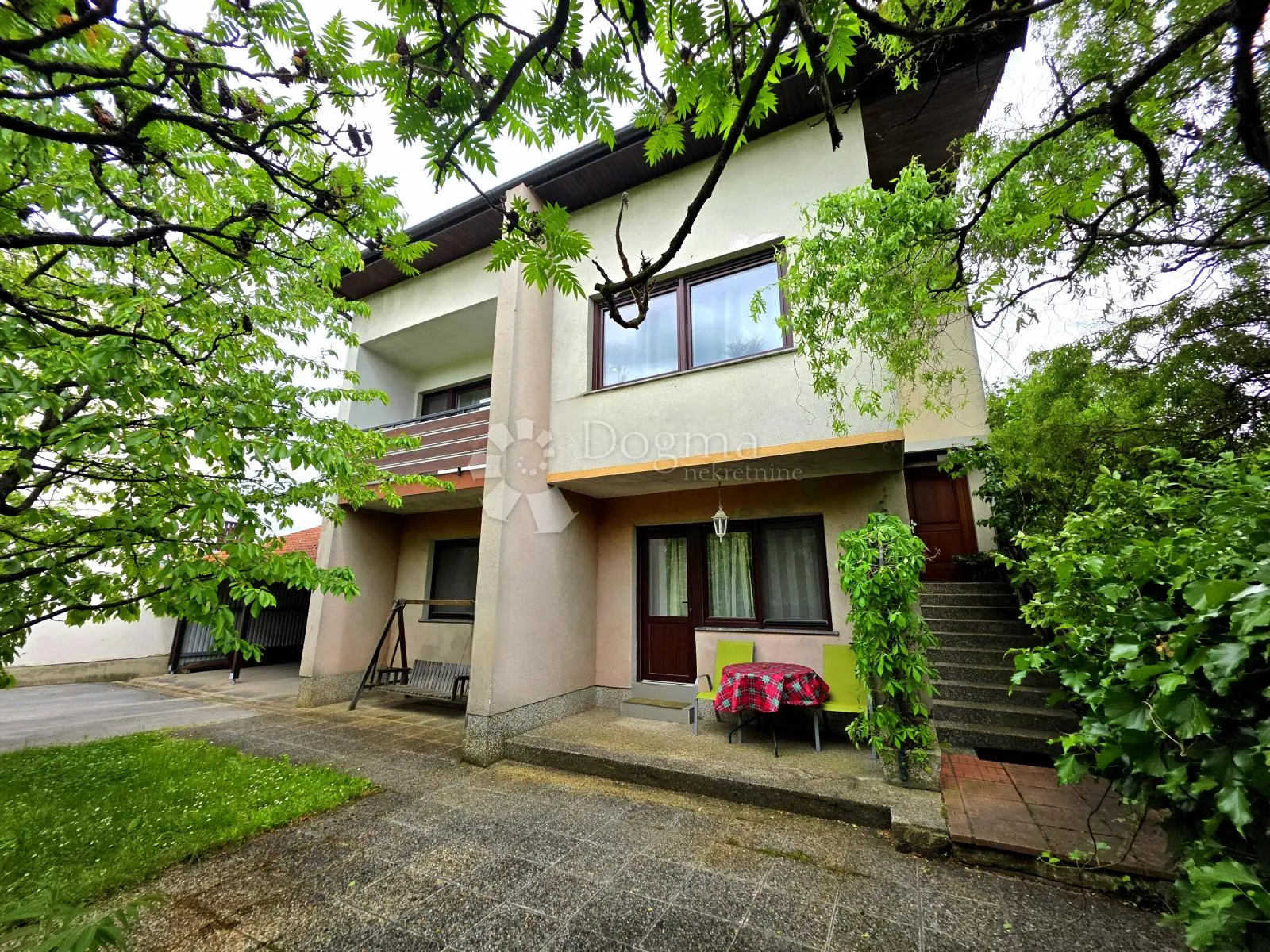 PRODAJA, Kuća, Karlovac, NKP 304m², Švarča