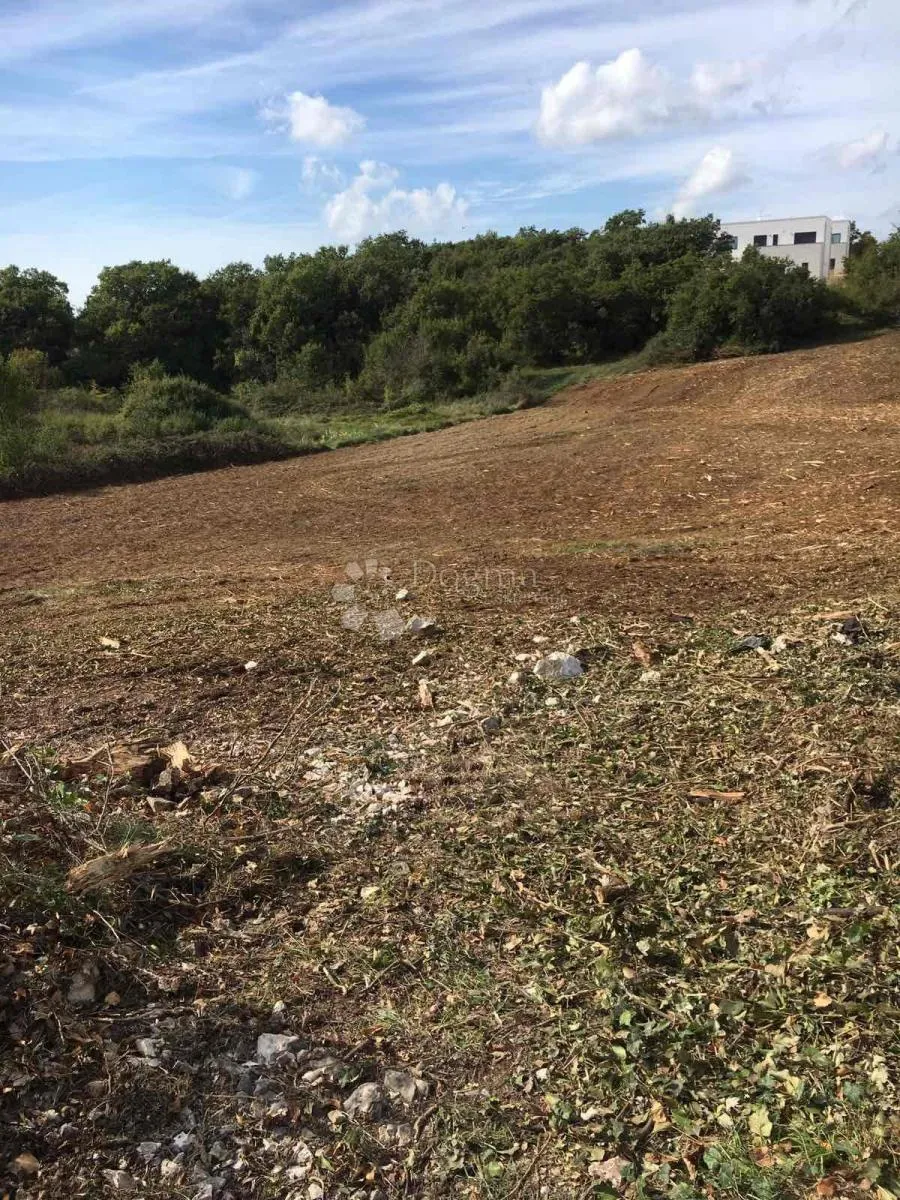 krnica građevinsko zemljište s projektom - slika 2