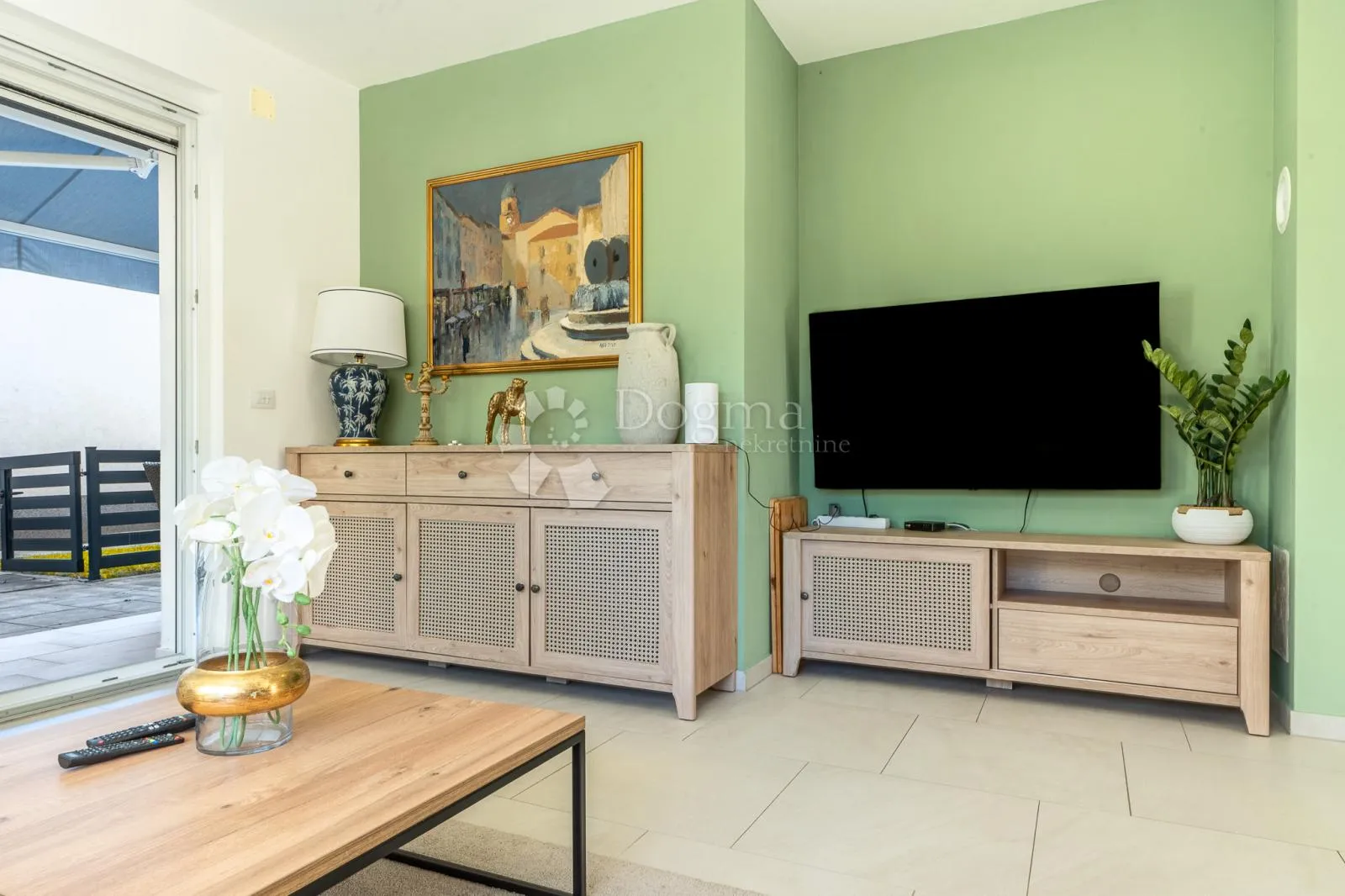 ekskluzivna nekretnina u kostreni – cijela etaža, apartman i velika garaža sa spremištima! - slika 3