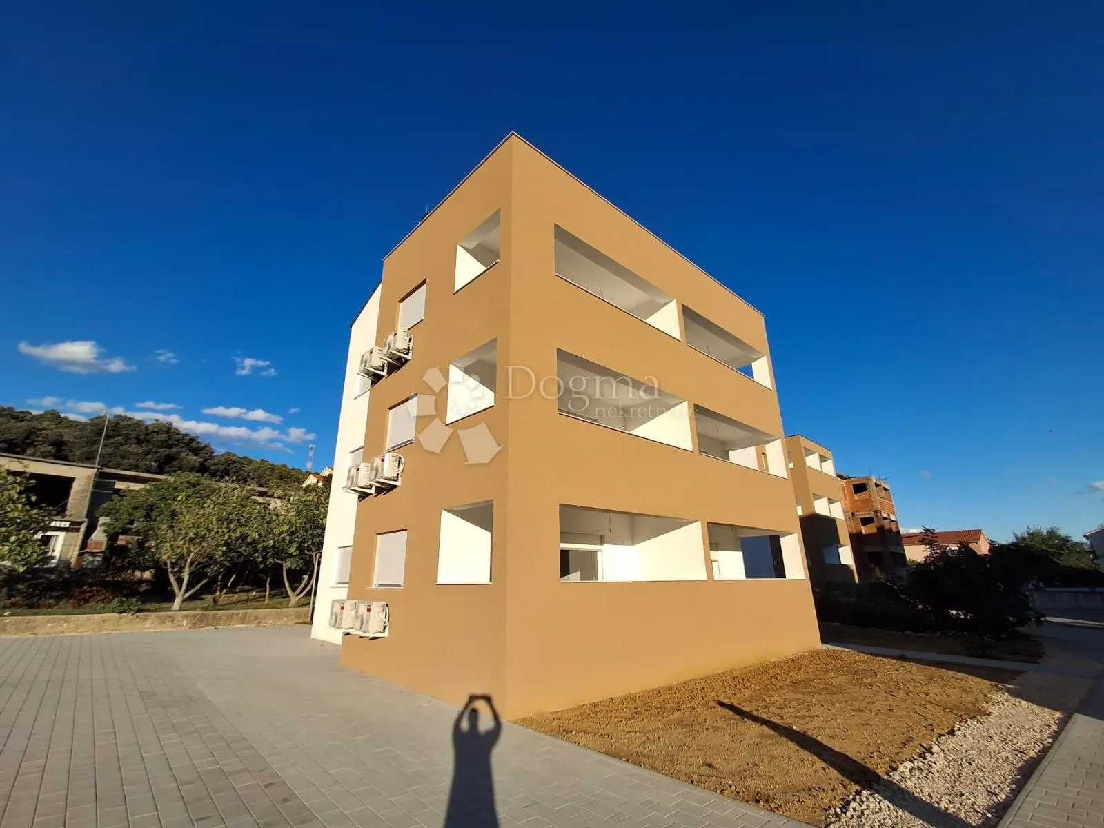 dvoetažni apartman u palitu sa prekrasnom krovnom terasom - slika 2