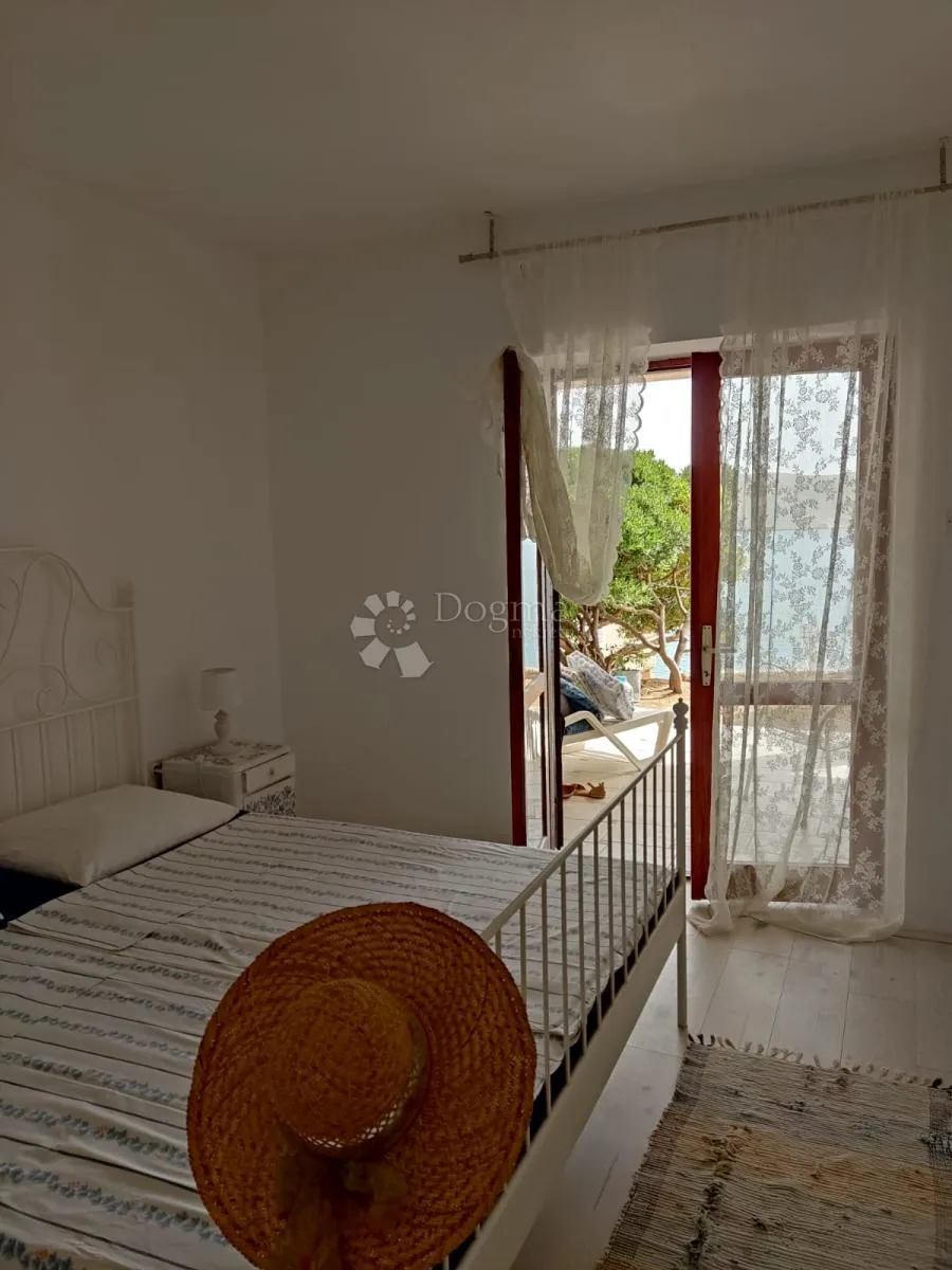 pag, miškovići, apartman prvi red do mora - slika 5