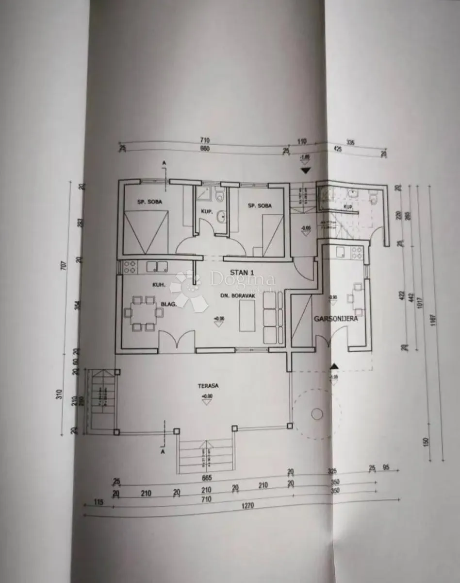 kuća sa 4 apartmana 100 metara od mora - slika 10