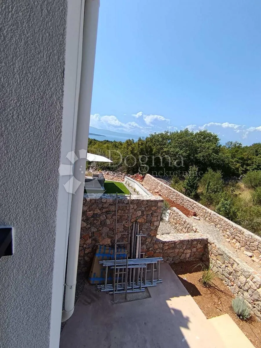 dvojna kuća s bazenom i otvorenim pogledom na more - slika 4