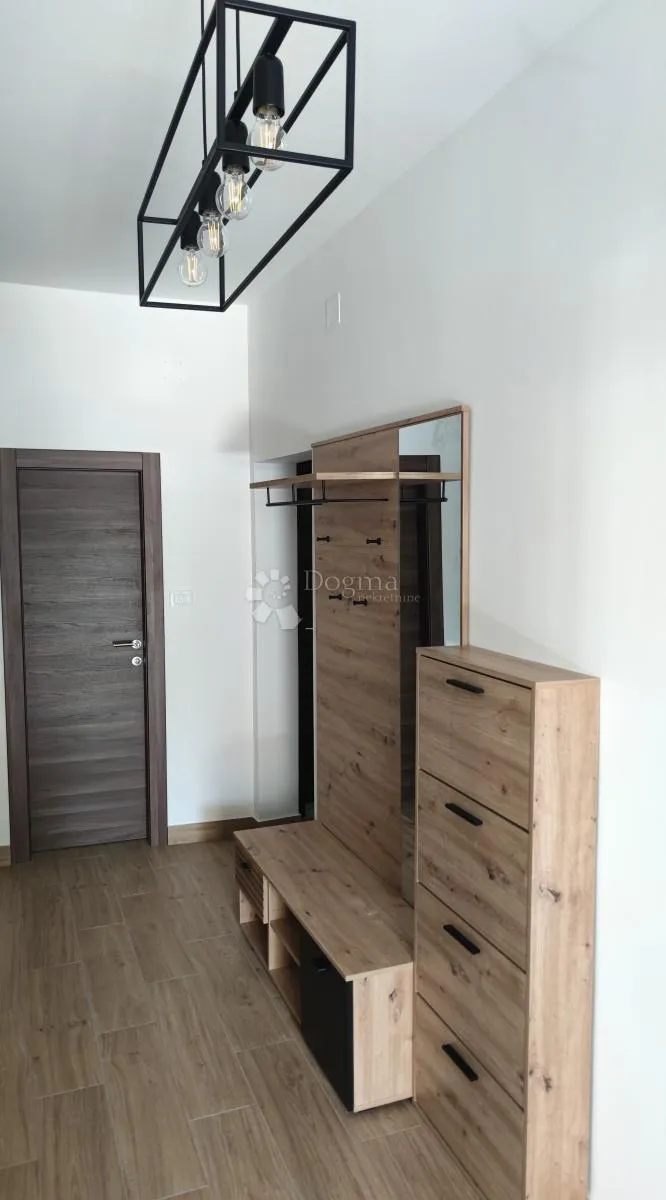 kuća na samo 20 m od uređene plaže! - slika 24
