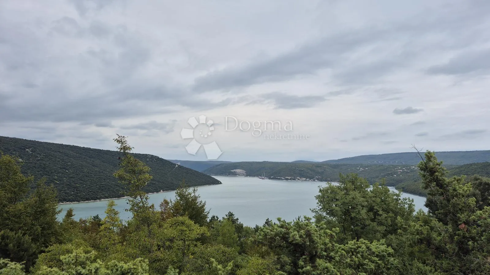 građevinsko zemljište površine2878 m2 u raklju - slika 16