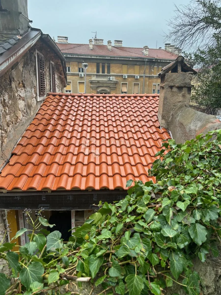 stančić blizu centra sa terasom - slika 7