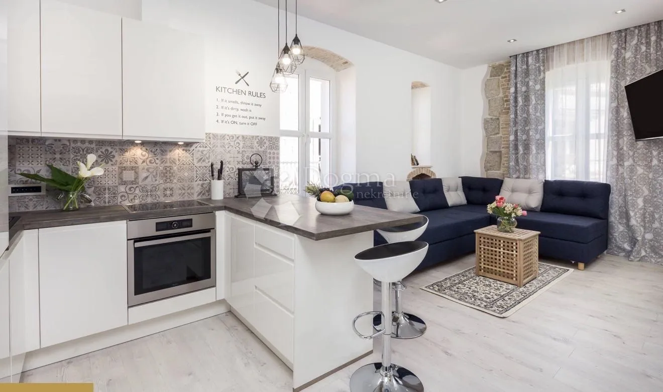 EKSKLUZIVNA INVESTICIJSKA PRILIKA | Dvoetažni luksuzni kompleks (10 apartmana) u samom centru Splita