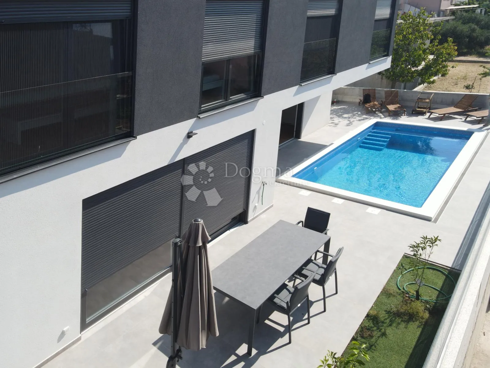 luksuzna vila sa bazenom, trogir - slika 24