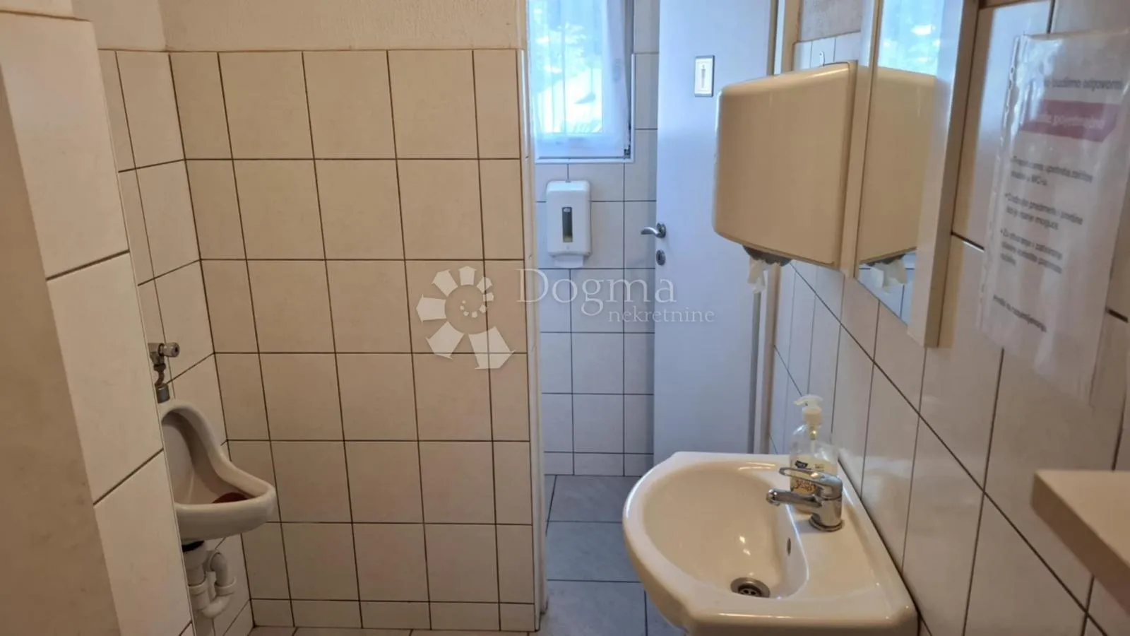 seoski raj 5 minuta od centra grada - slika 30