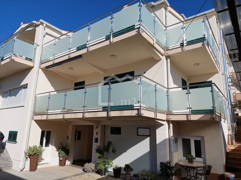 apartmanska kuća - blizina mora - slika 14