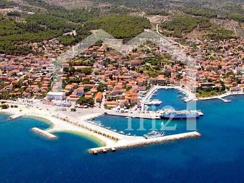 Građevinsko Zemljište - Supetar