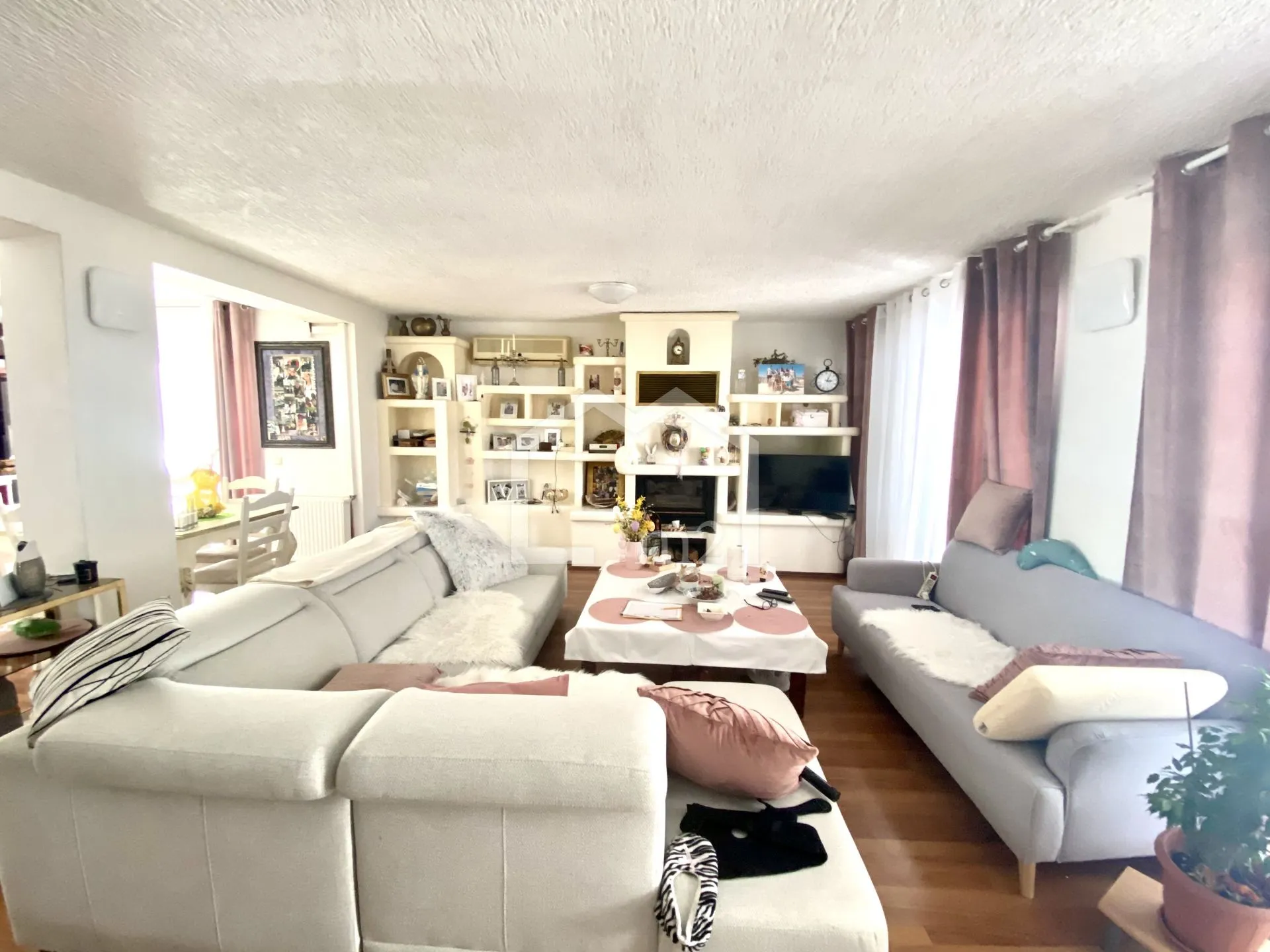 apartmanska kuća bazen i blizina mora - slika 2
