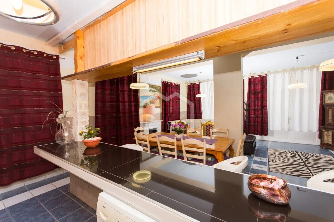 apartmanska kuća bazen i blizina mora - slika 16