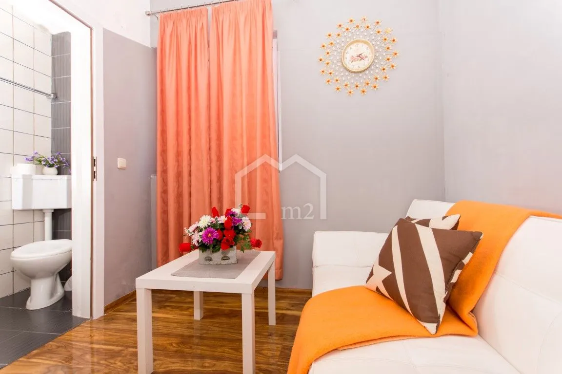 apartmanska kuća bazen i blizina mora - slika 39