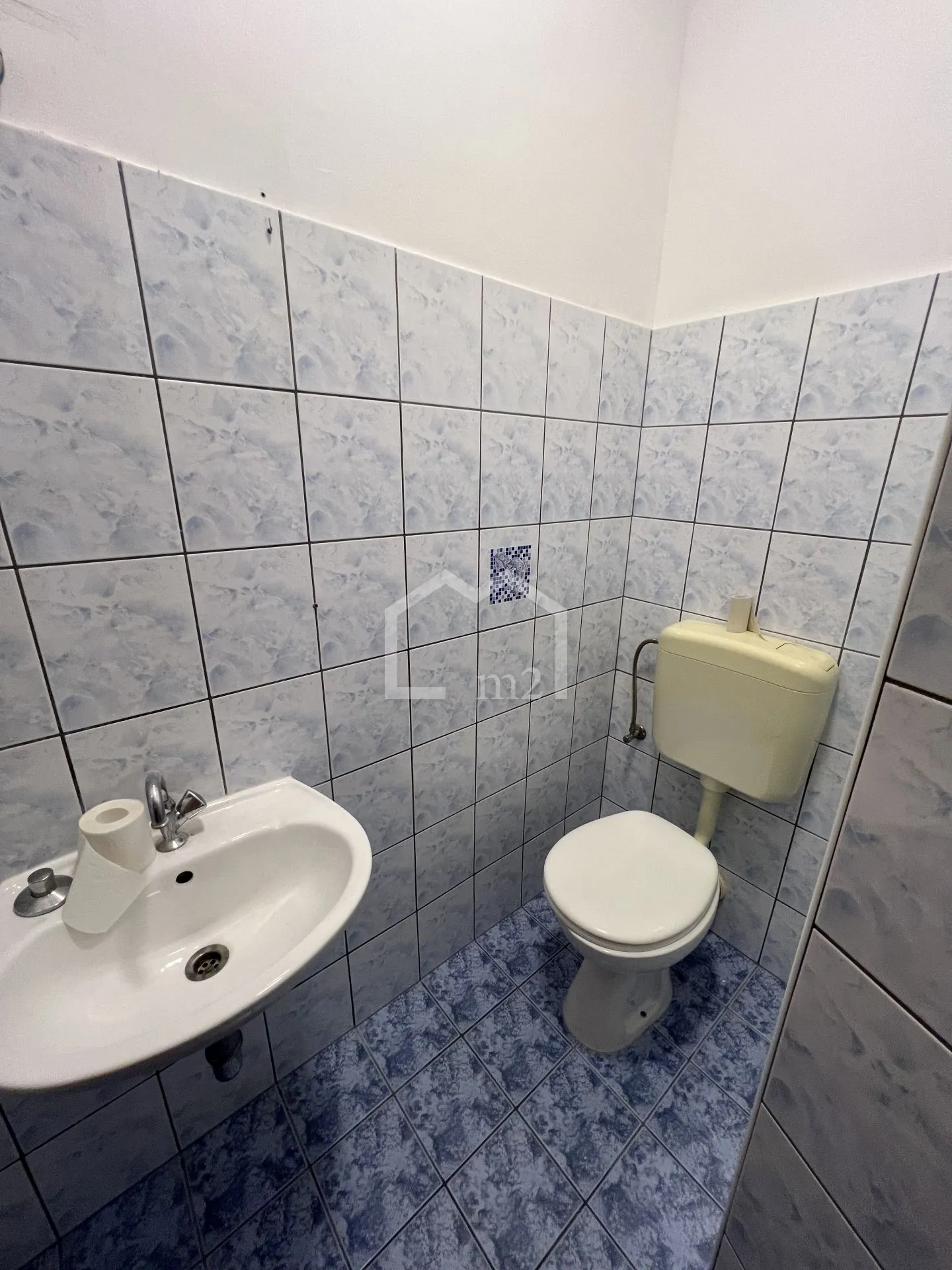 komforan trosoban i garaža - slika 13
