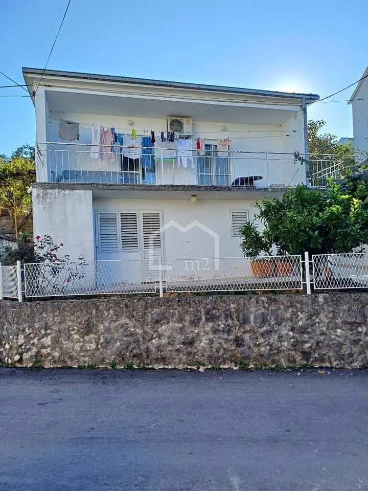 samostojeća kuća pogled i blizina mora - slika 2