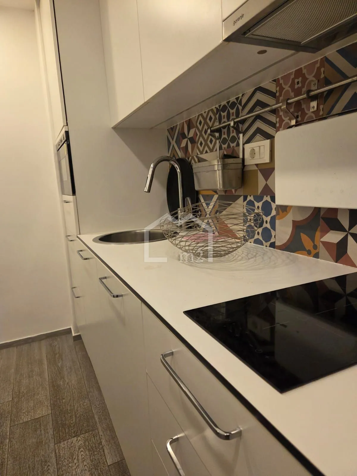 moderno uređen uredski prostor - slika 21