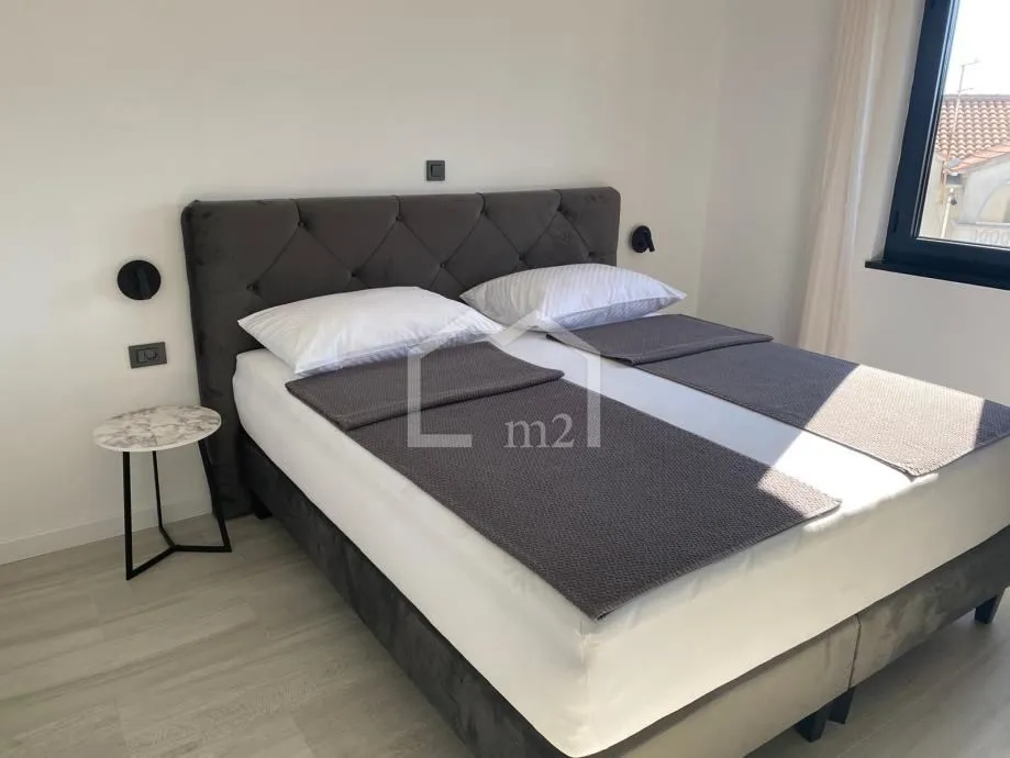 nova moderna apartmanska kuća - blizina mora - slika 10
