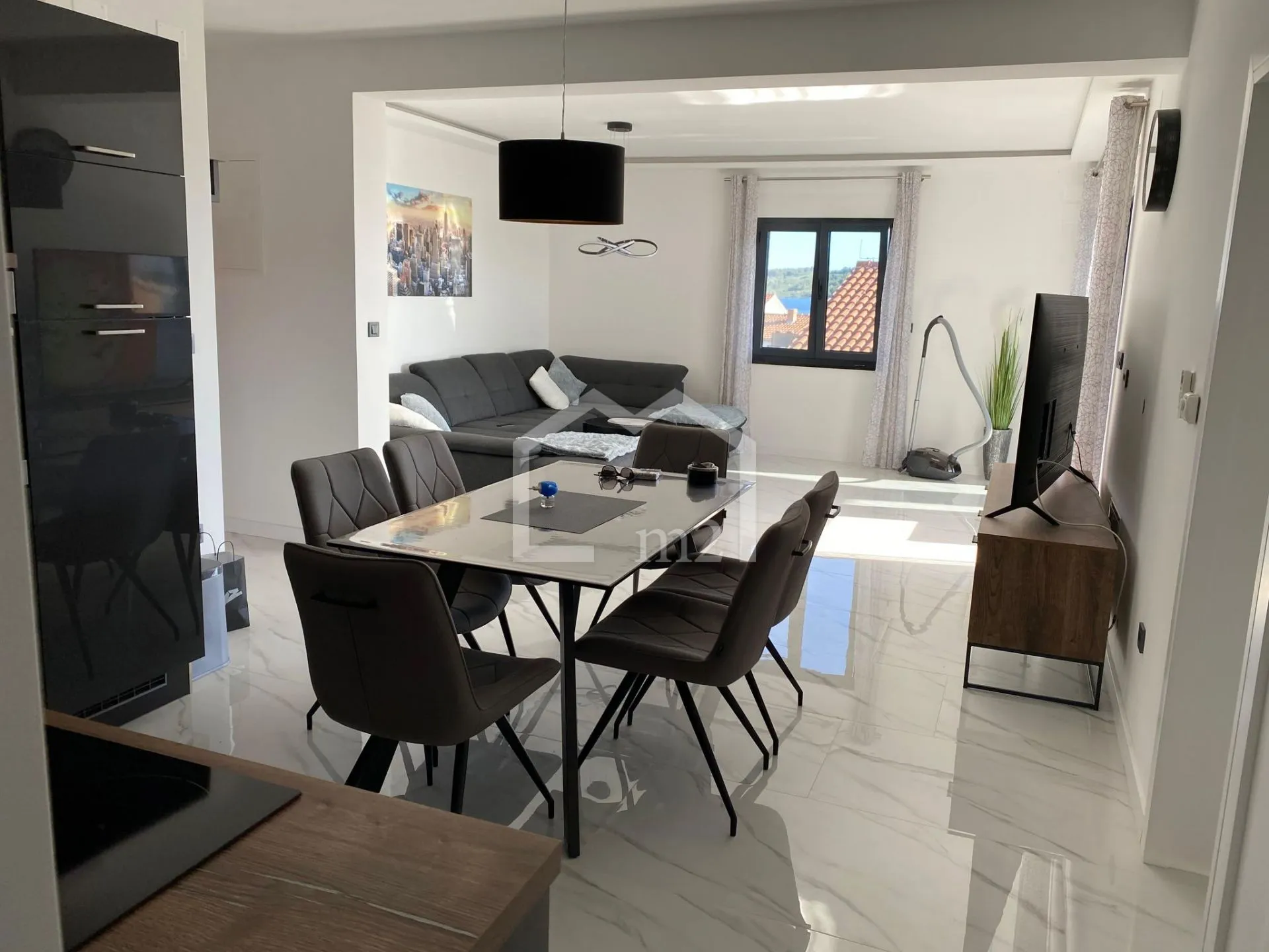 nova moderna apartmanska kuća - blizina mora - slika 9