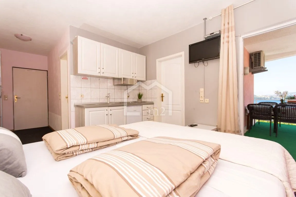 apartmanska kuća bazen i blizina mora - slika 47