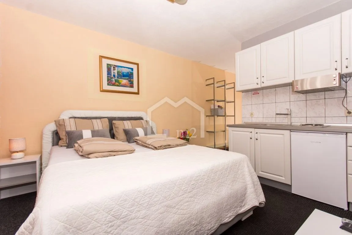 apartmanska kuća bazen i blizina mora - slika 30
