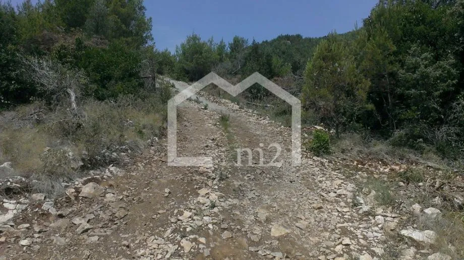 zemljište: gromin dolac, 1950.00 m2 - slika 4