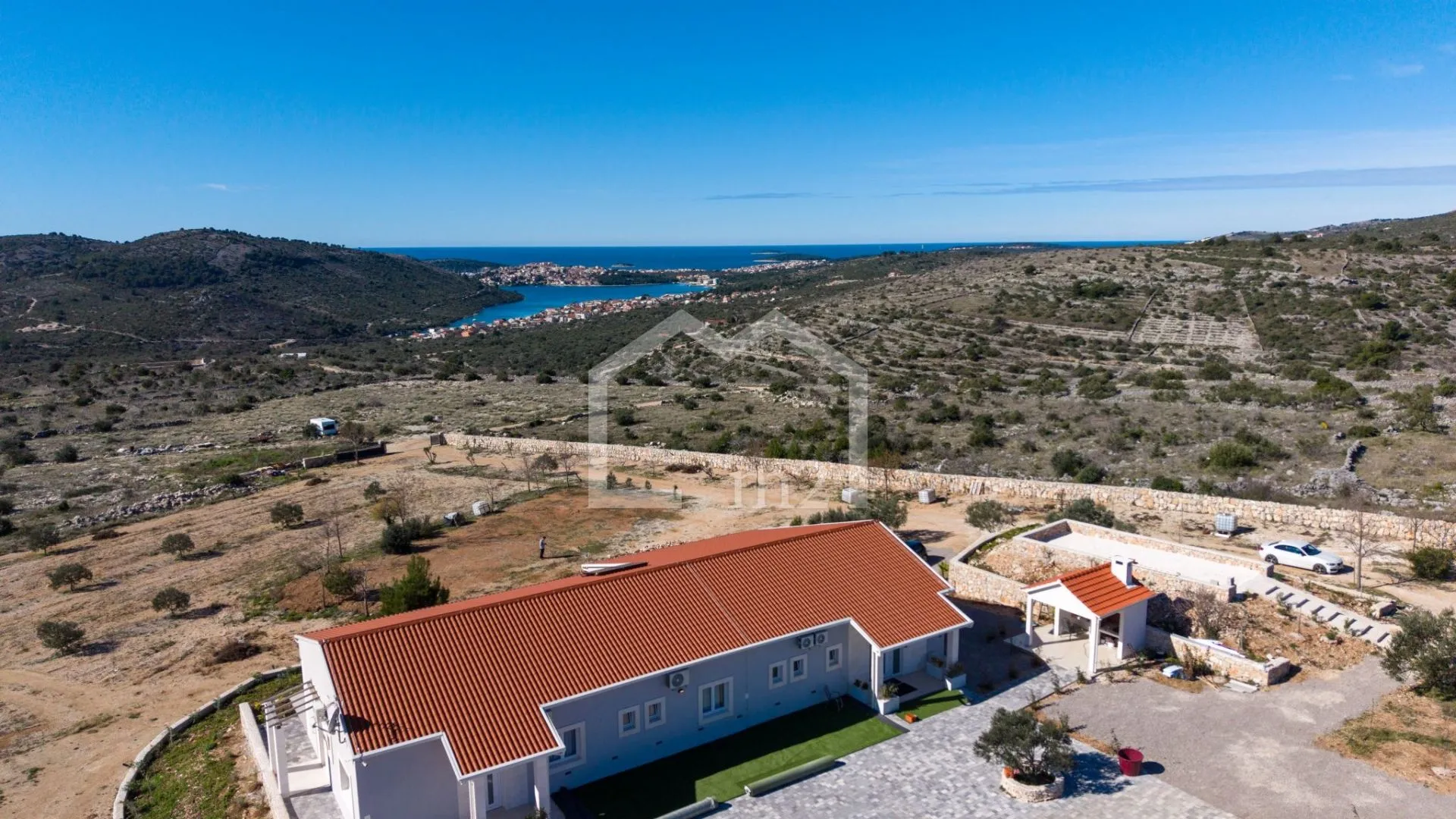 vaša privatna mediteranska oaza s jedinstvenim pogledom - slika 8