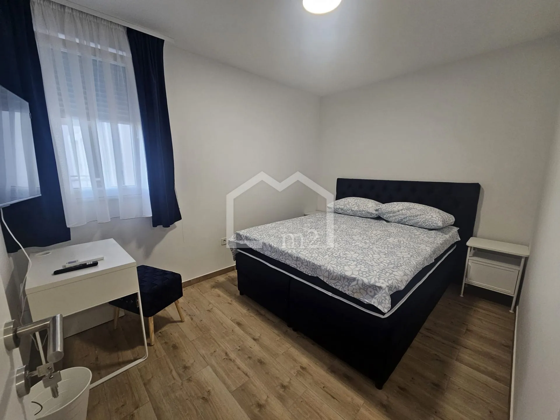 trosoban s garažom - dugoročno - slika 23