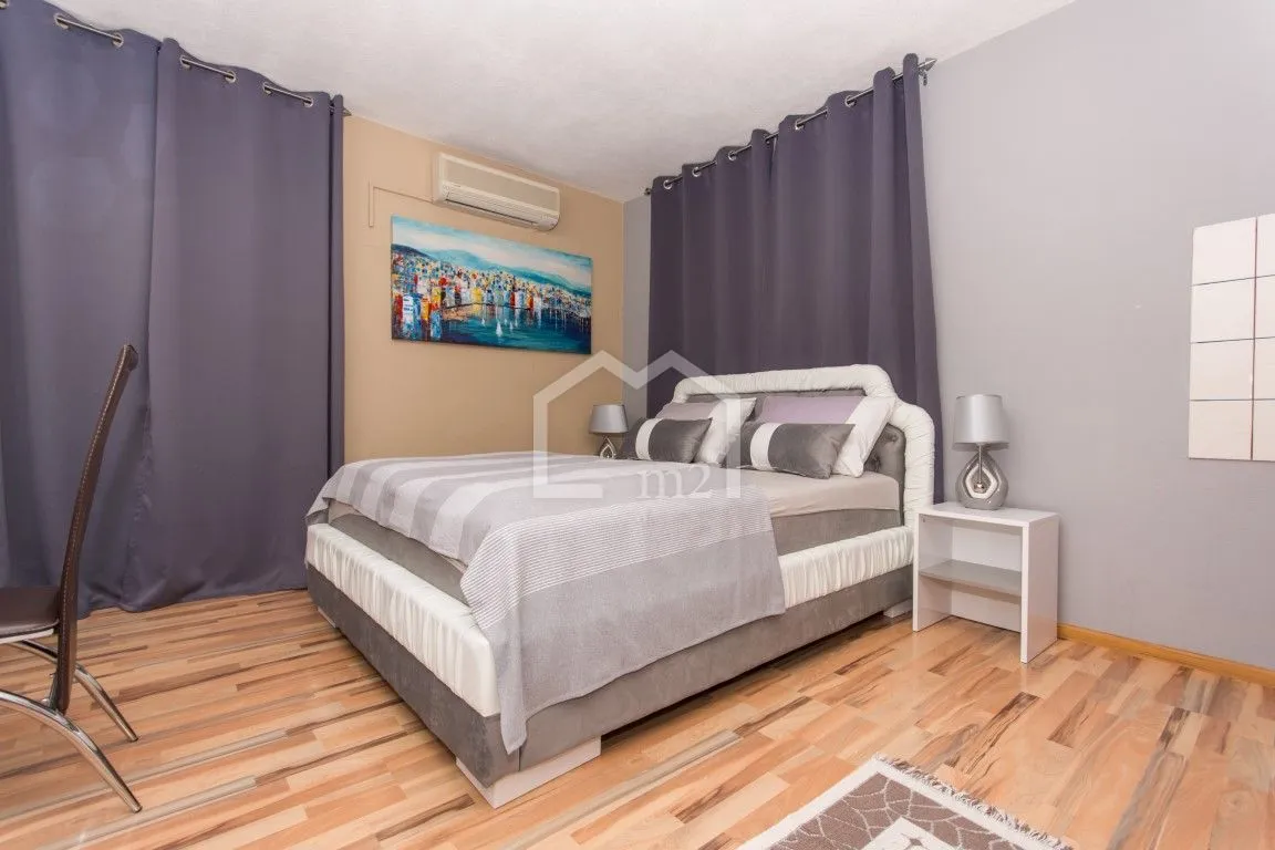 apartmanska kuća bazen i blizina mora - slika 20
