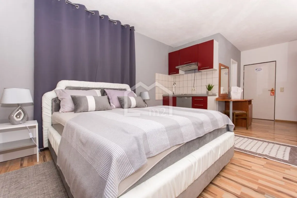 apartmanska kuća bazen i blizina mora - slika 32
