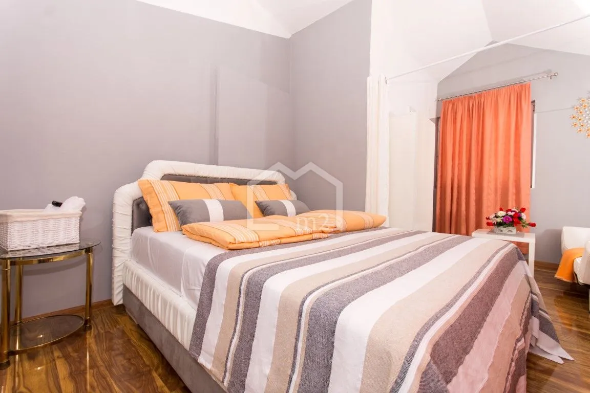 apartmanska kuća bazen i blizina mora - slika 38