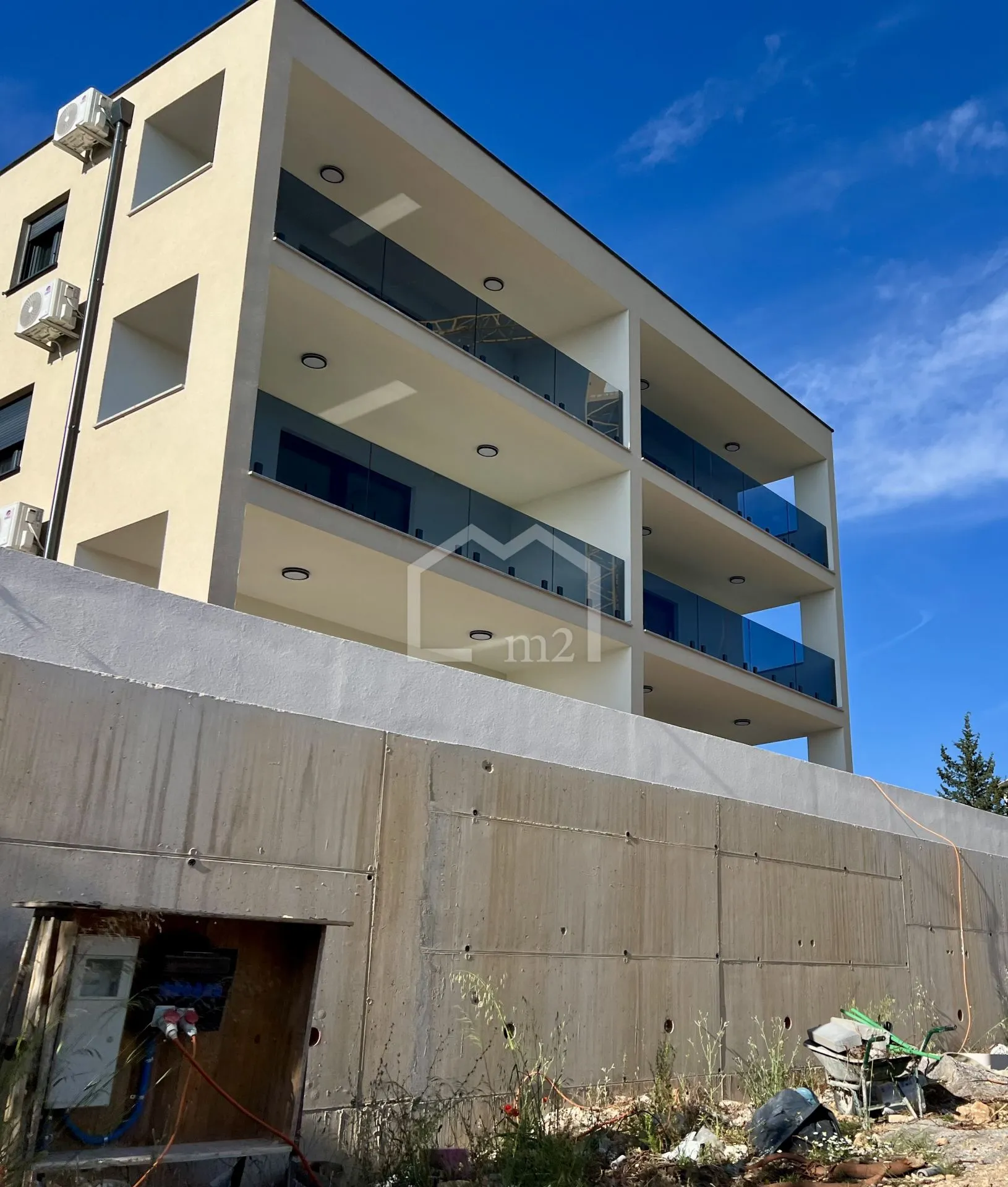 novogradnja četverosoban stan i parking - slika 10